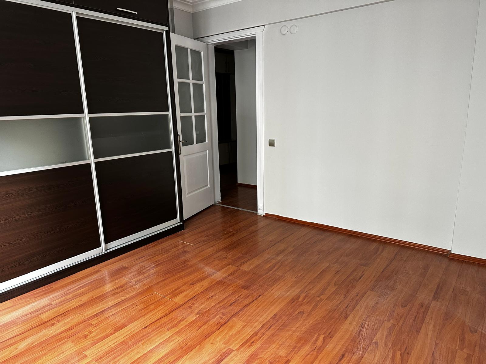CUMHURİYET MH.'DE ATAPARKA 300 M MESAFEDE SATILIK DUBLEX DAİRE